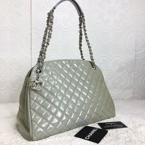 🌸OFFERS?🌸 💯%Authentic Chanel Quilt Purse